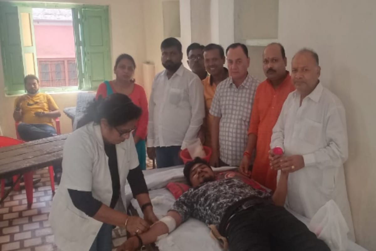 Meerut people Organized a blood donation camp to please Durga Devi