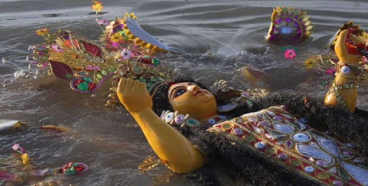 Three drowns in Yamuna while went for Durga puja idol immersion
