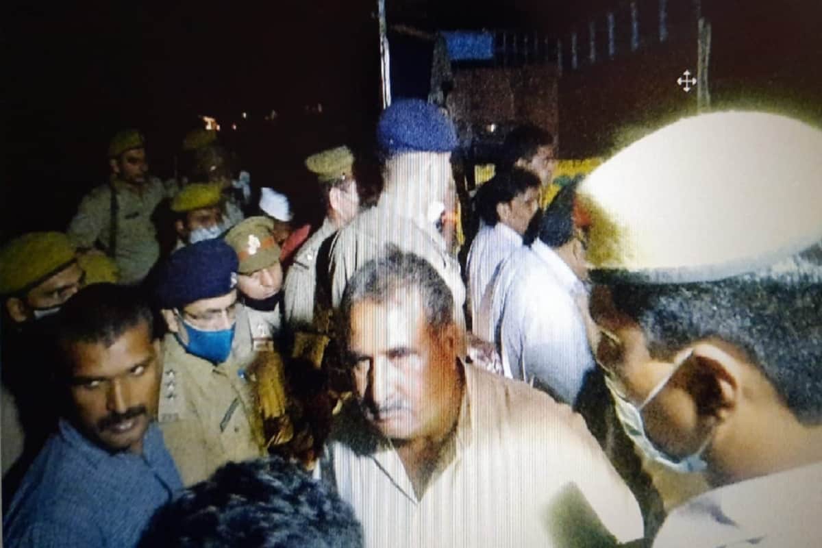 Police has got many important clues in the murder of two friends in Muzaffarnagar.