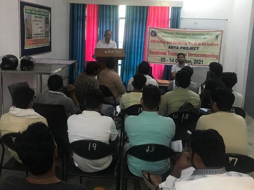 Beekeeping and earthworm manure training given to youth