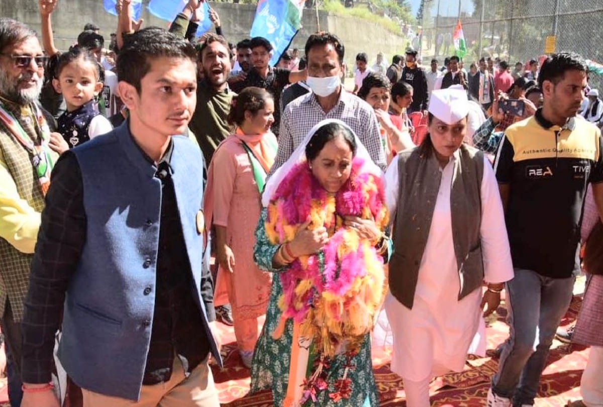 Congress candidate Pratibha started election campaign in CM Jairam's house