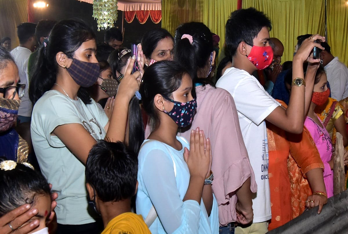 Navratri 2022 Do Not Wear These Outfits In Navratri