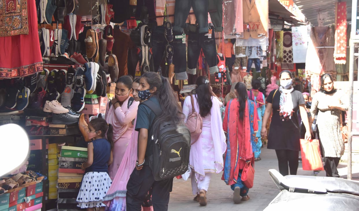 Brightness in the markets, customers arriving for shopping