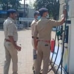 नकली पेट्रोल-डीजल का है मामला।