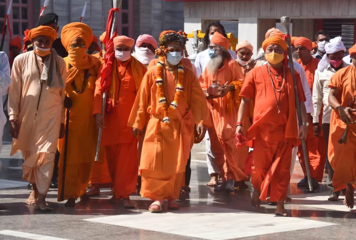 Vijayadashami 2021 Tilakotsav in Gorakhnath temple saints commented on CM Yogi adityanath
