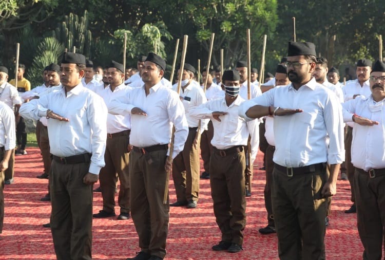 RSS organized weapon worship programs at 12 places on Vijayadashmi in chandigarh