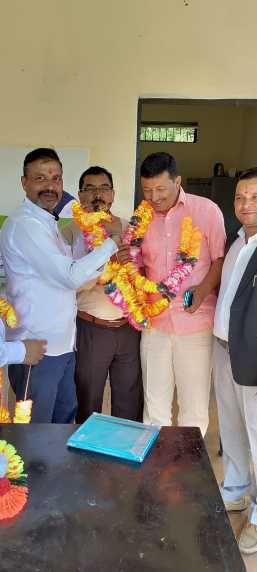 BJP Prez Felicitates By Bar Association