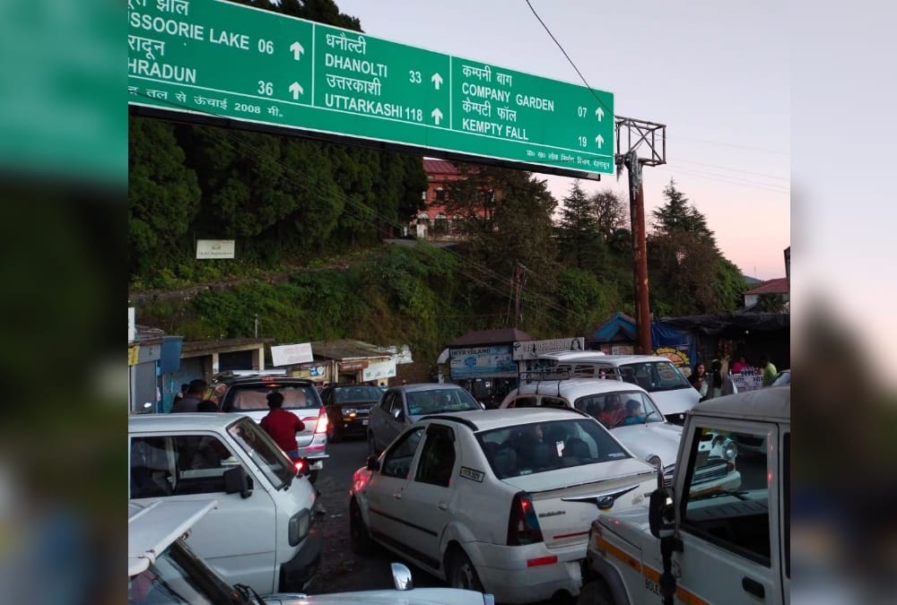 Uttarakhand News: Nainital And Mussoorie Full with Tourist Crowd for Weekend Photos