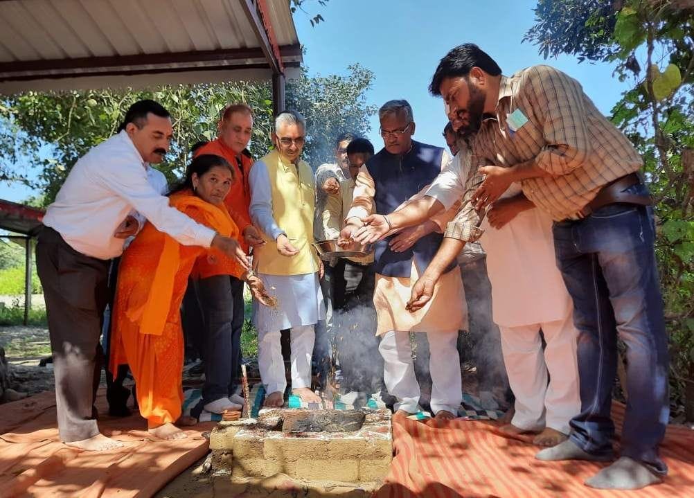Former CM inaugurated Teen Shed