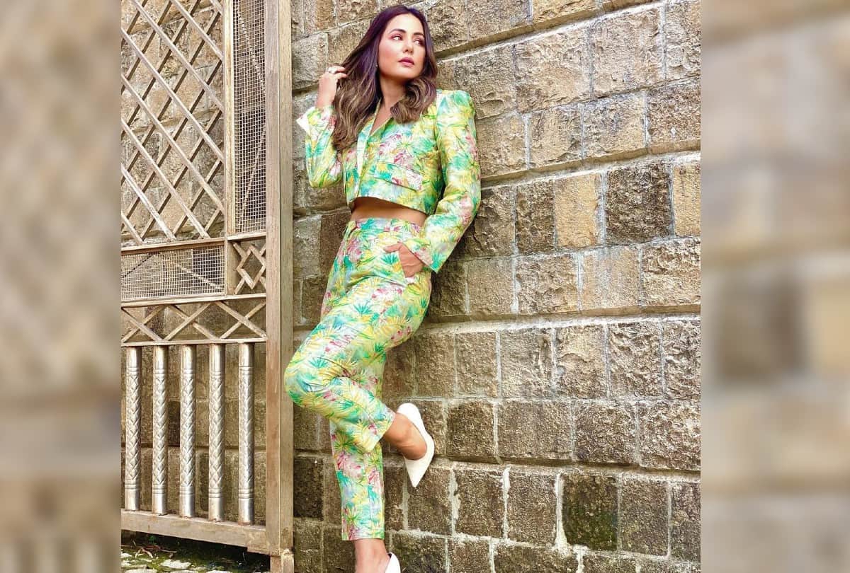 Hina Khan Floral Cropped jacket Pant Look To Stylish See Photos