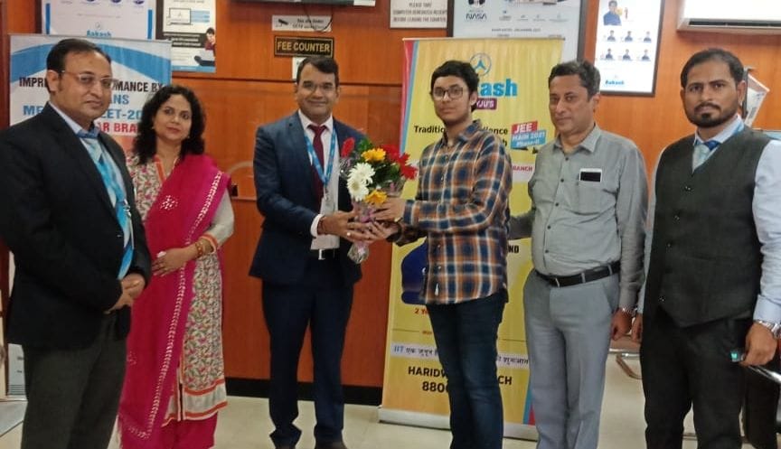 Hardik's 89th rank in JEE Advanced