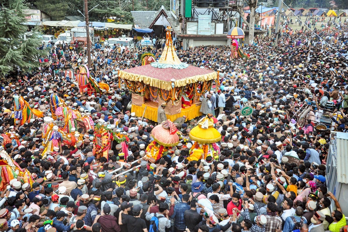 kullu dussehra invitation sent to 332 goddesses and gods by administration