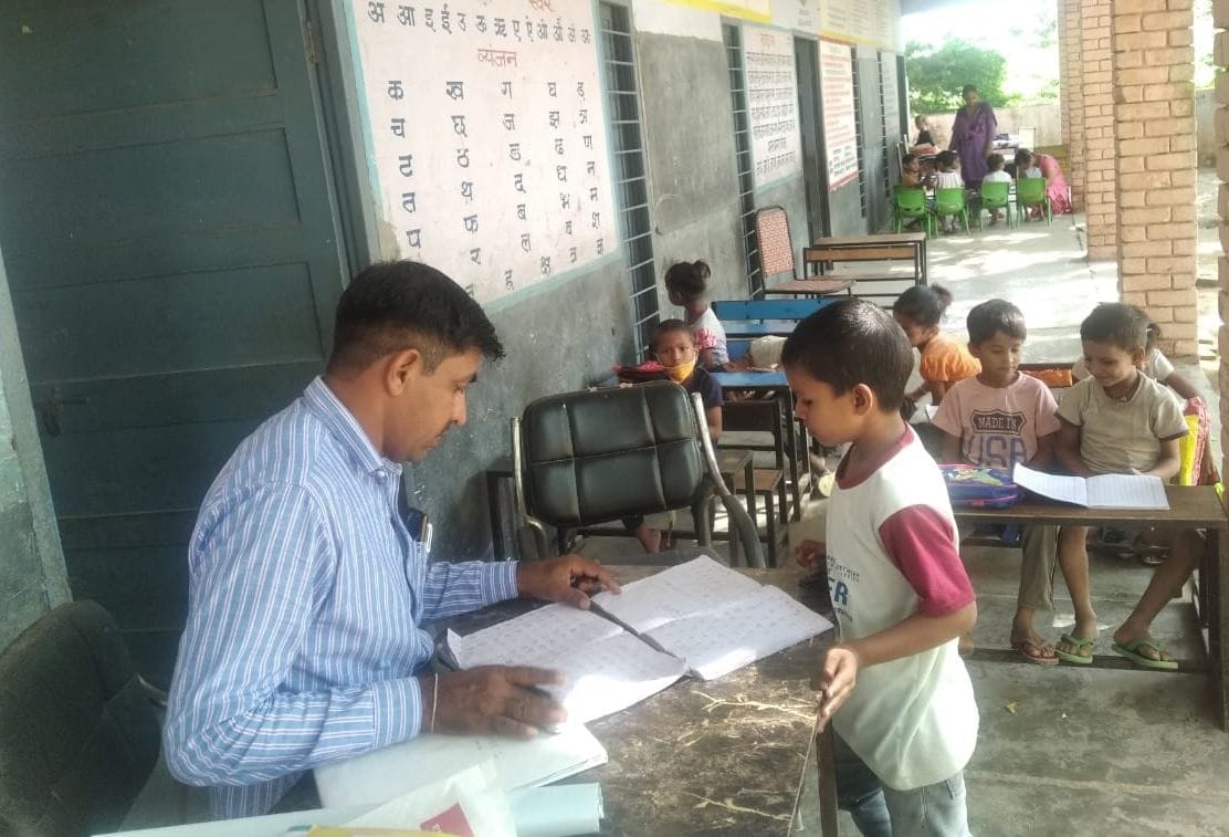 After Corona, the number of students increased in the school, shortage of rooms became a problem