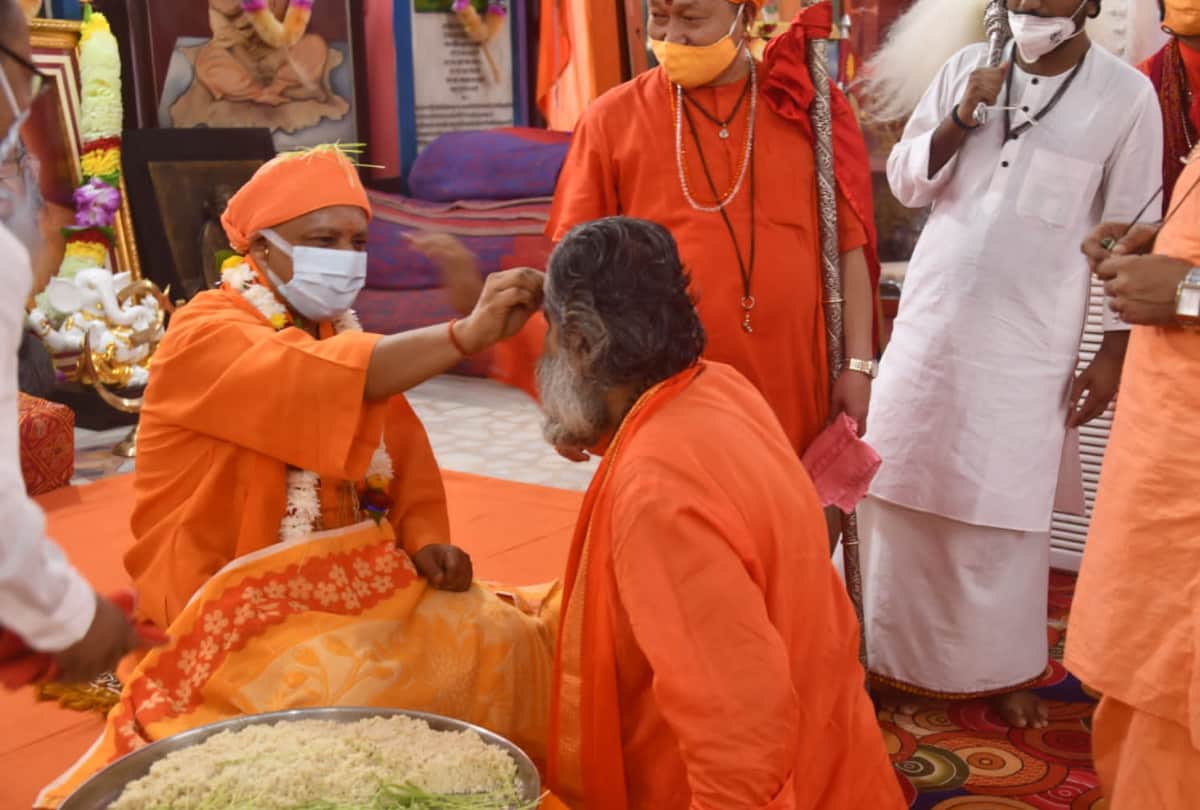 Vijayadashami 2021 Tilakotsav in Gorakhnath temple saints commented on CM Yogi adityanath