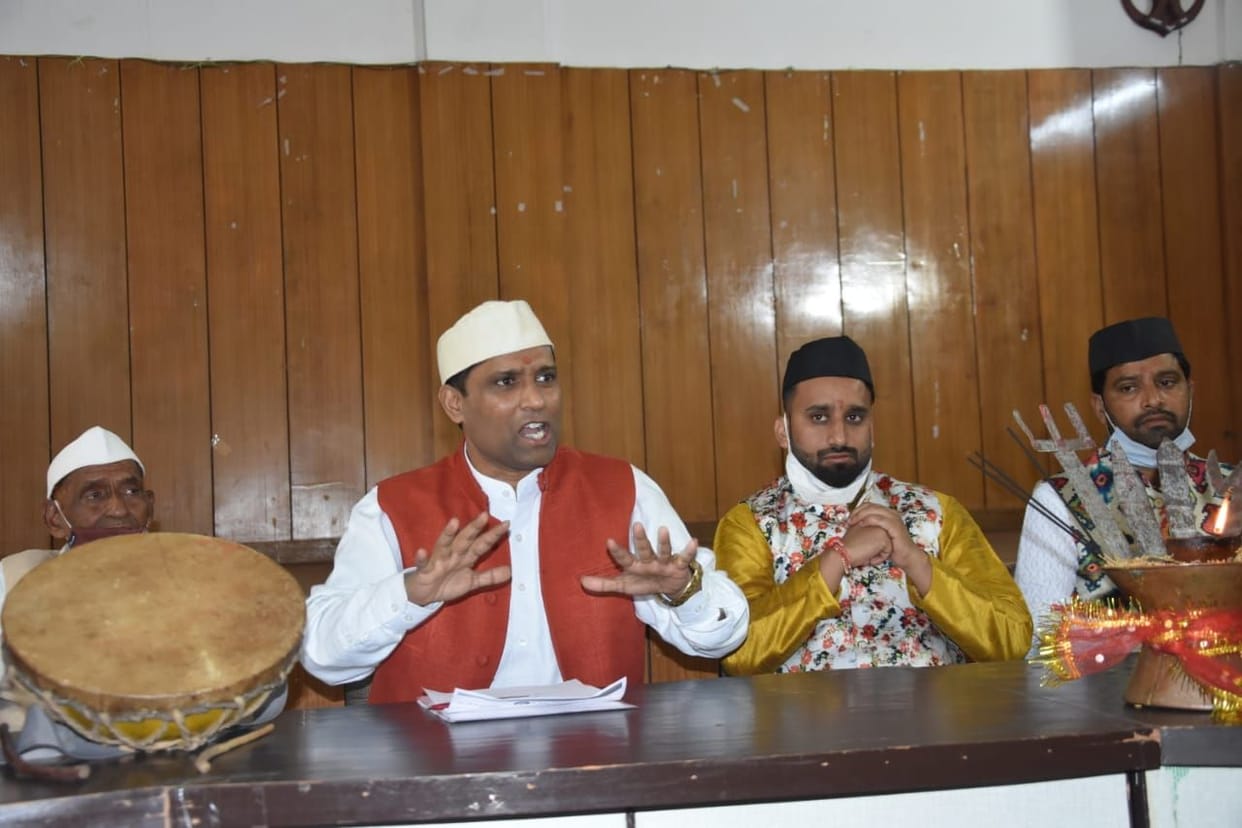 Students will learn traditional musical instruments for free