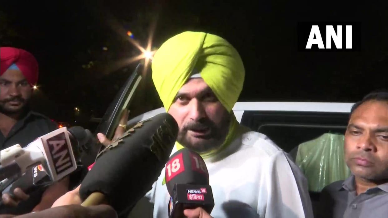 Sidhu apologizes on police statement