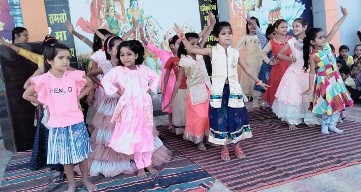 On Dussehra, children created a ruckus by presenting a program