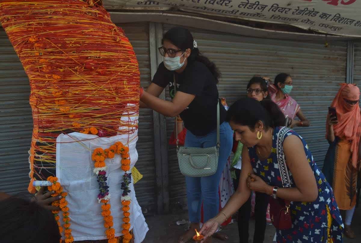 UP: 100 years old temple of Dashanan Ravana where only Dussehra is seen on the day