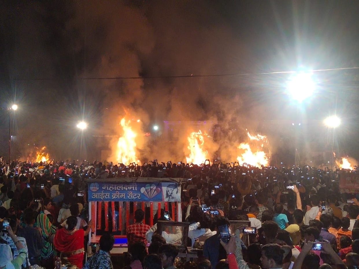 Alongwith Ravan, Meghnad and Kumbhkaran, effigy of Corona burnt in Una distton Dussehra