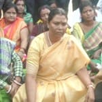 भाजपा सांसद धरने पर बैठीं