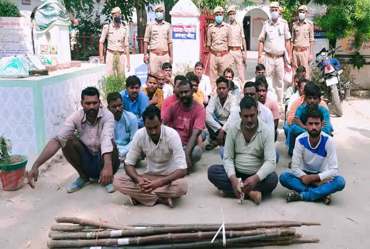 Banda: Attack on police, 39 arrested including Pradhan
