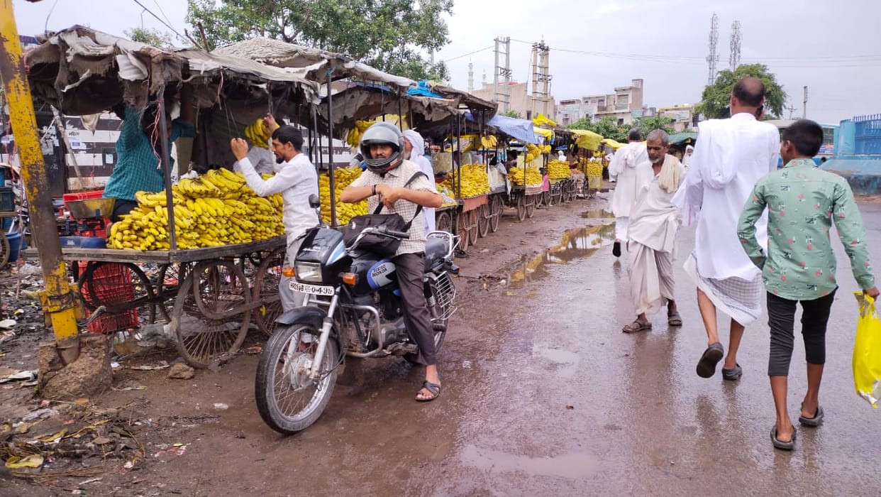 After removing the encroachment, the municipality administration took action on the service lane and Ambedkar Chowk a week ago.