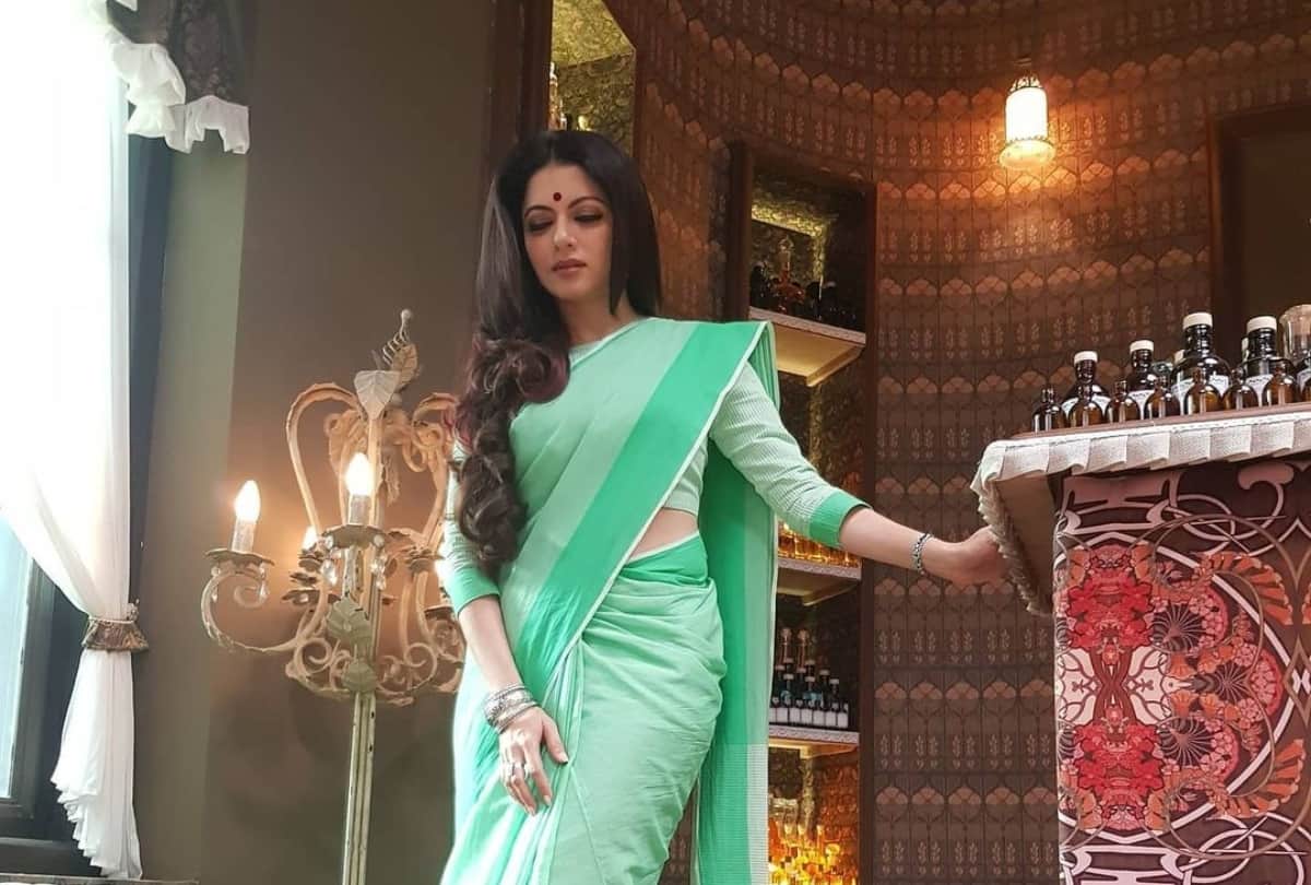 maine pyar kiya actress Bhagyashree then and now look on her birthday