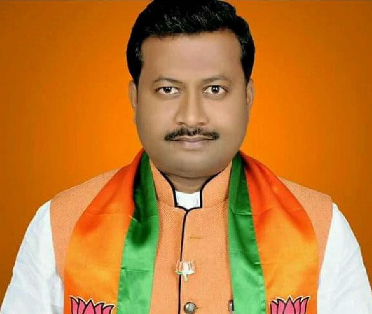 UP Election 2022 bjp candidate list ballia four assembly seats Dhananjay kannaujia  ticket cut Chatthu Ram became  candidate