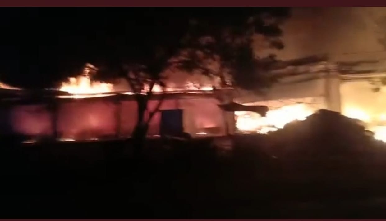 Maharashtra: Fire breaks out at a furniture godown in Kasheli area of Bhiwandi, Thane, no casualties