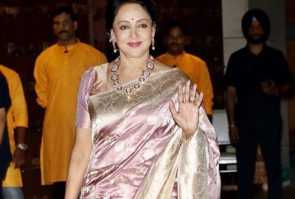 Hema Malini raises concern Mumbai traffic and potholes on road says i am afraid to go out of the house