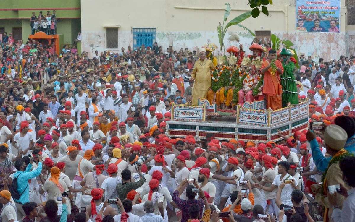 Lakkha Mela of kashi varanasi  World famous Bharat Milap of Nati imli Today this tradition is about 475 years old