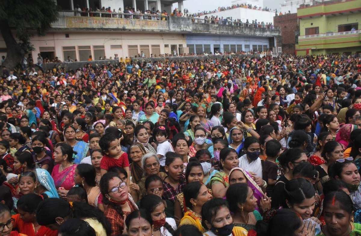 Lakkha Mela of kashi varanasi  World famous Bharat Milap of Nati imli Today this tradition is about 475 years old