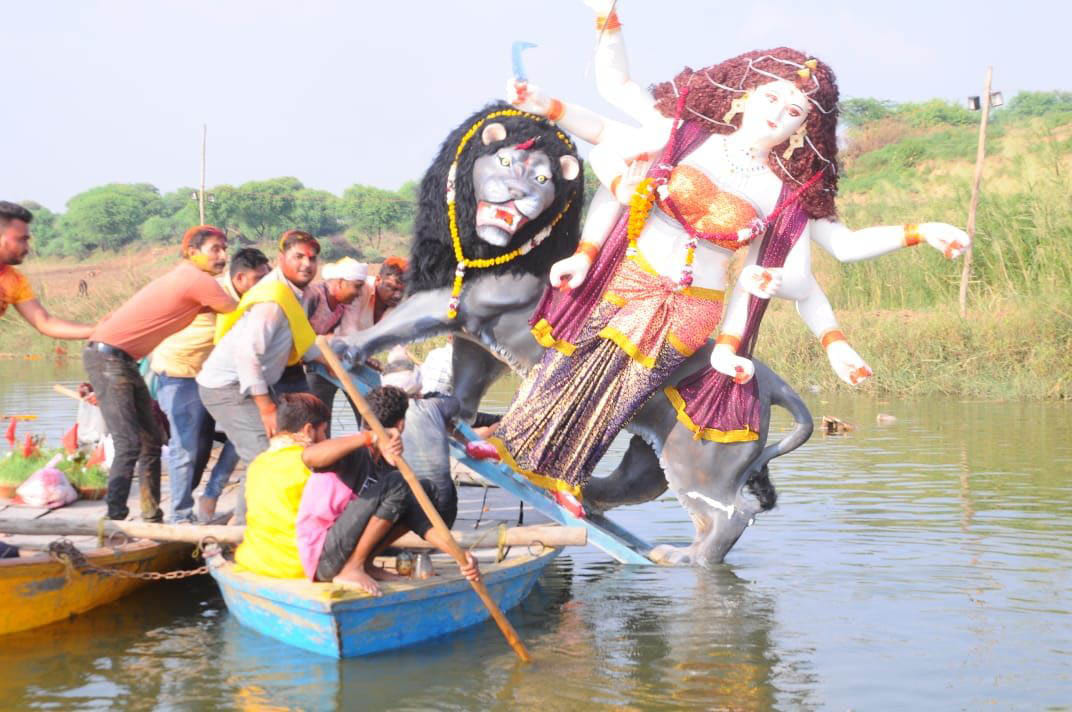 Immersion procession on the 10th day of Navratri