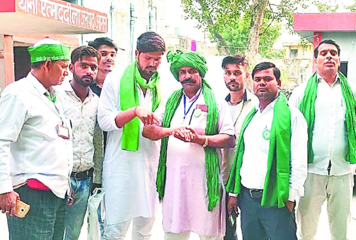 Seven farmer leaders arrested before burning effigy of PM Modi in Agra