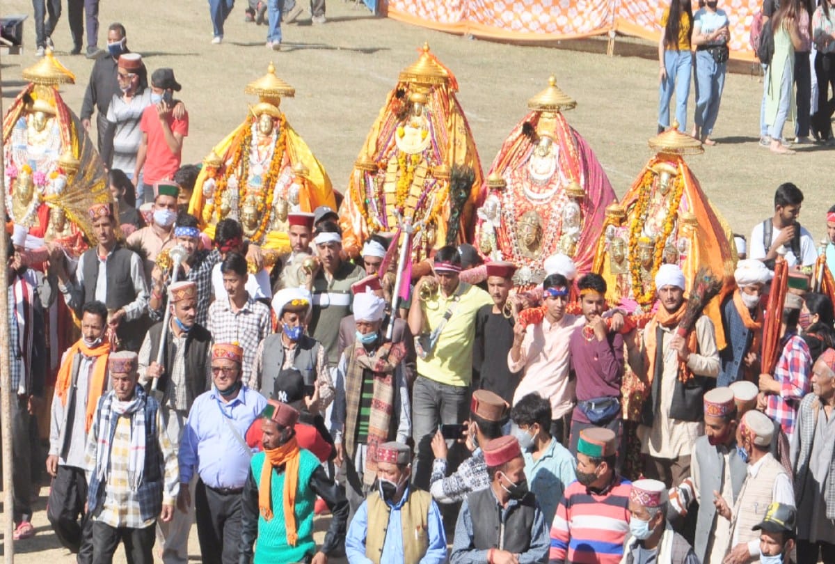 281 gods and goddesses arrived in Kullu Dussehra amid Corona, the atmosphere became divine