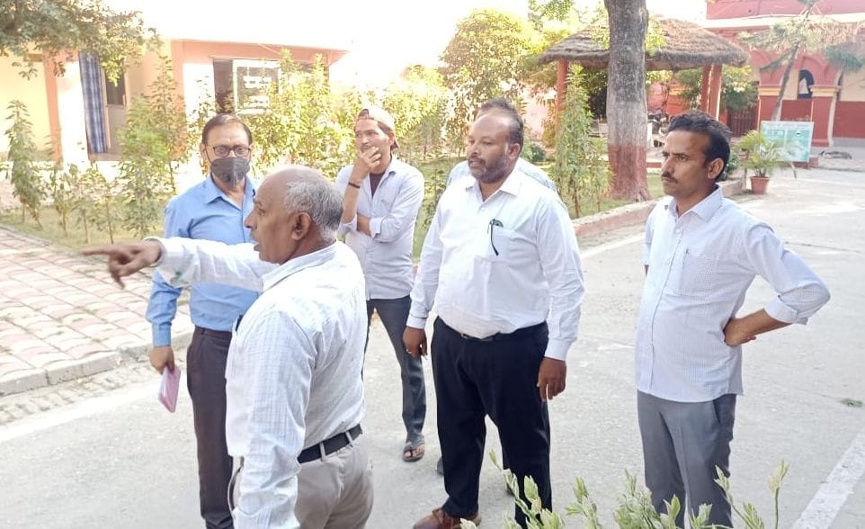 The team of the municipality returned due to the protest