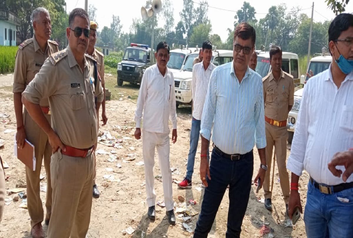 Rumor created ruckus in Ghazipur Villagers pelted stones at mardah  police station on false news of custodial death