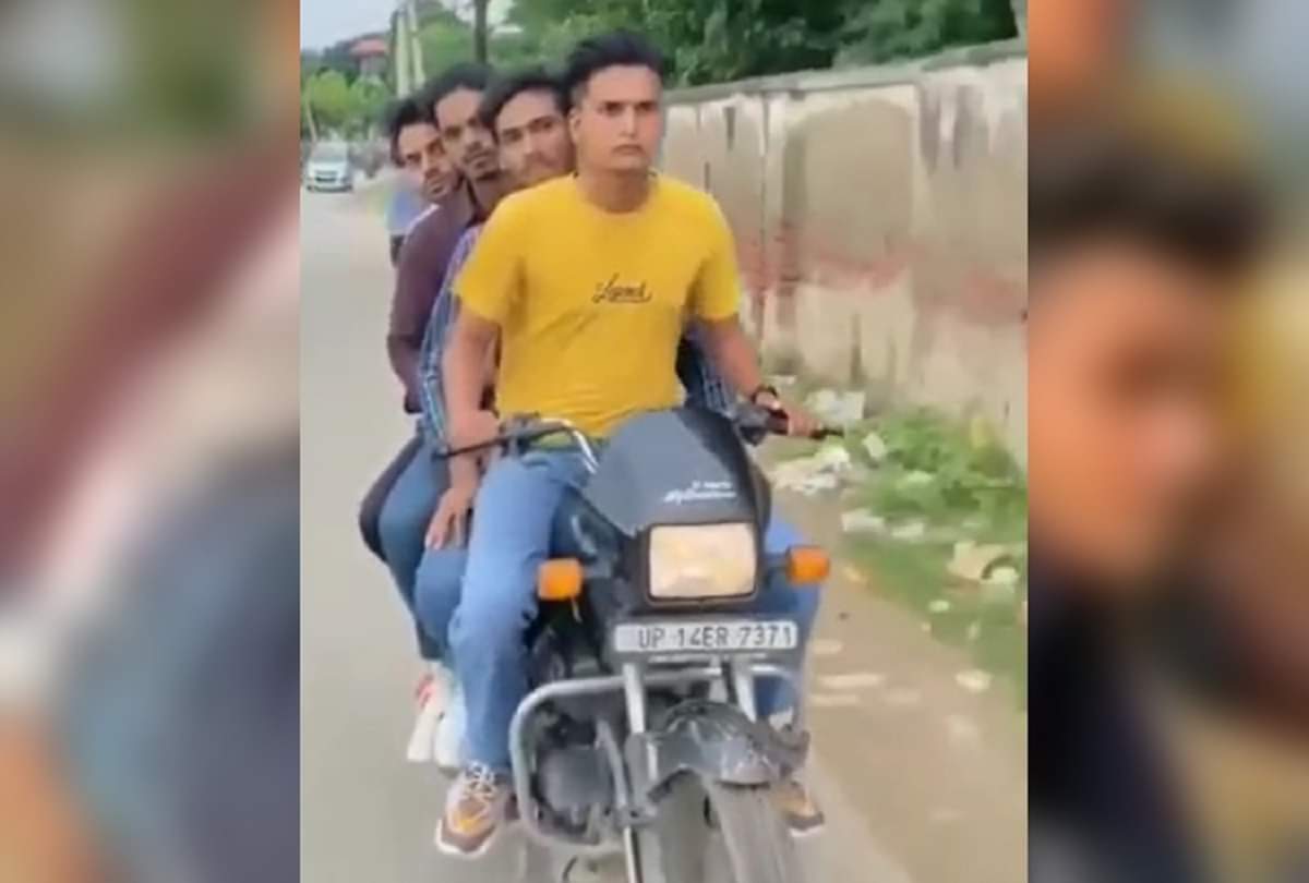 Stunt of five youths on a bike in Ghaziabad Police challaned 12 thousand see photos
