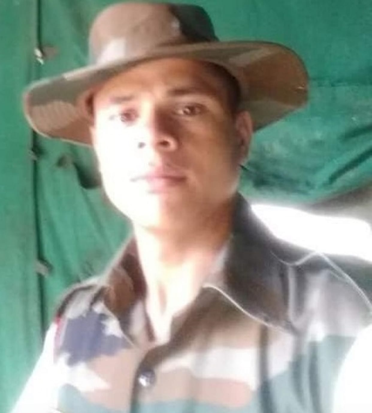 Uttarakhand News: martyr Rifleman yogambar singh dead body reached home see photos
