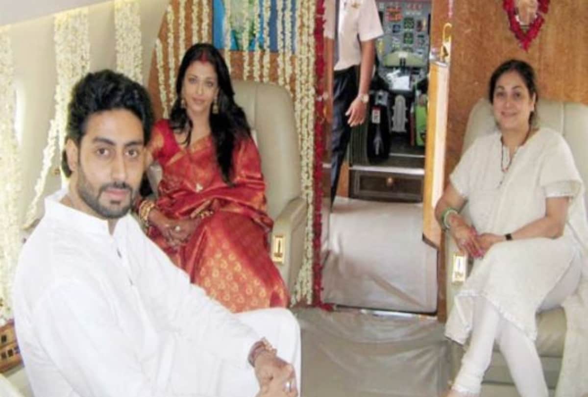 From Amitabh Bachchan to Priyanka Chopra these five Bollywood stars own private jets