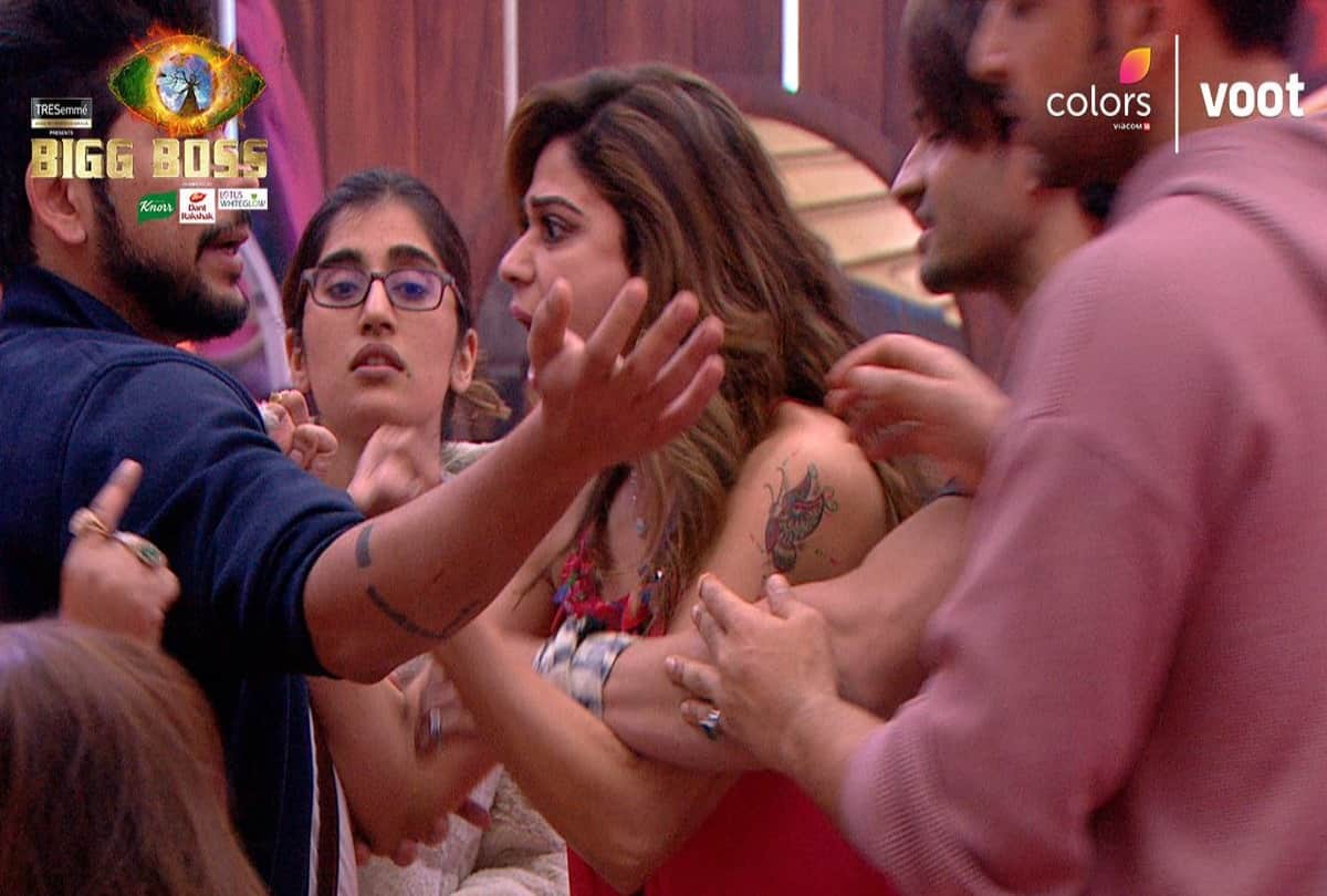 bigg boss 15 contestant Karan Kundrra gets angry on afsana khan says enough is enough