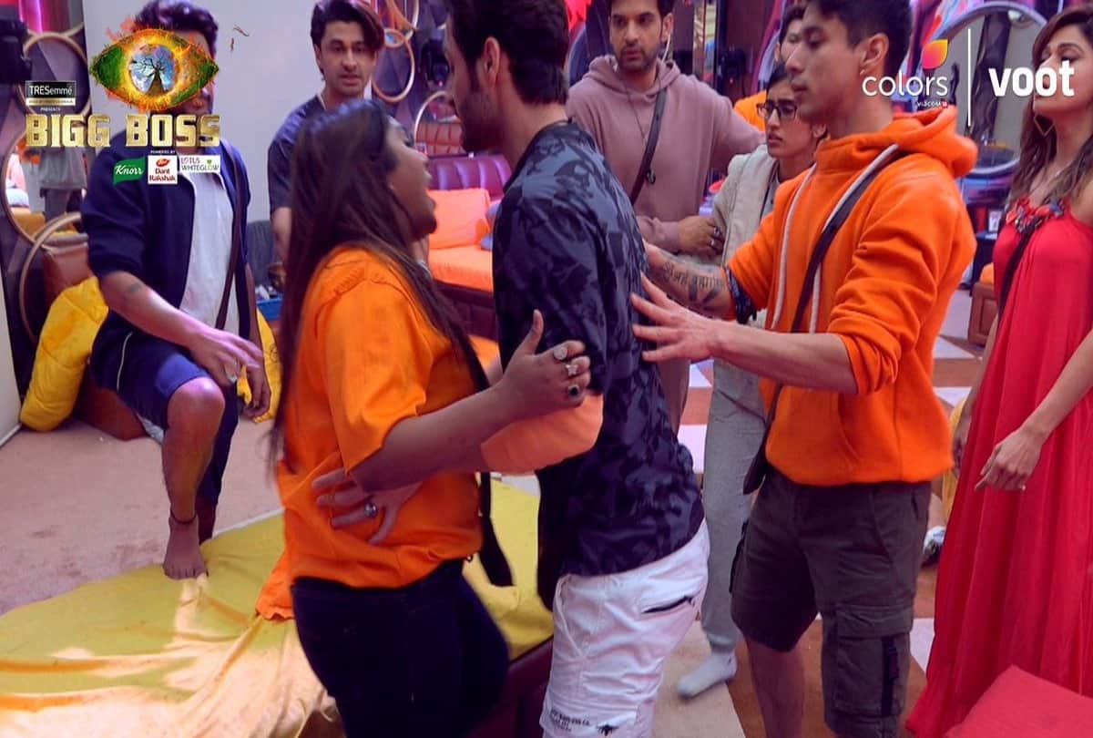 bigg boss 15 contestant Karan Kundrra gets angry on afsana khan says enough is enough