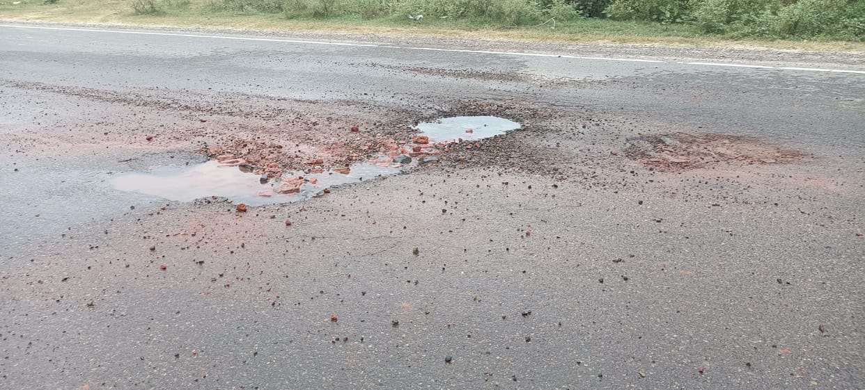 The tarring of the road was uprooted in the first rain