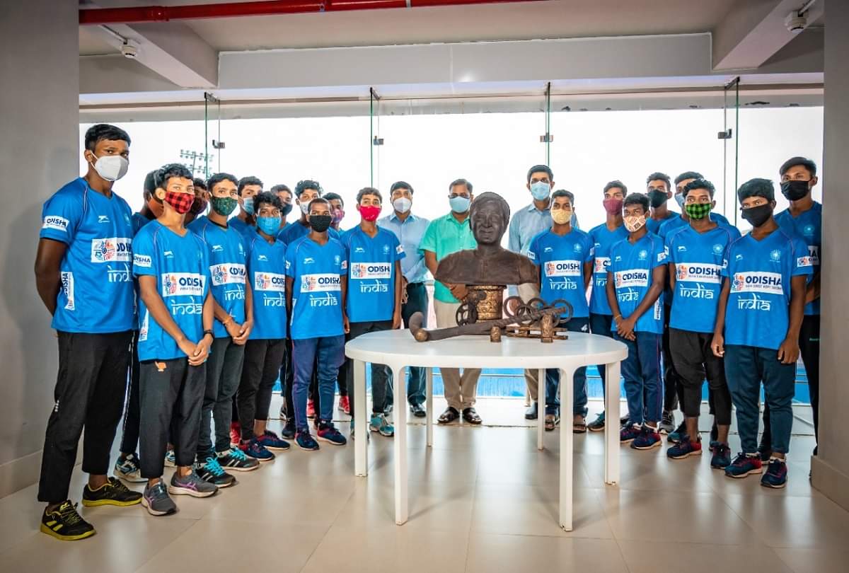 Odisha baker makes chocolate statue of CM Naveen Patnaik on 75th birthday