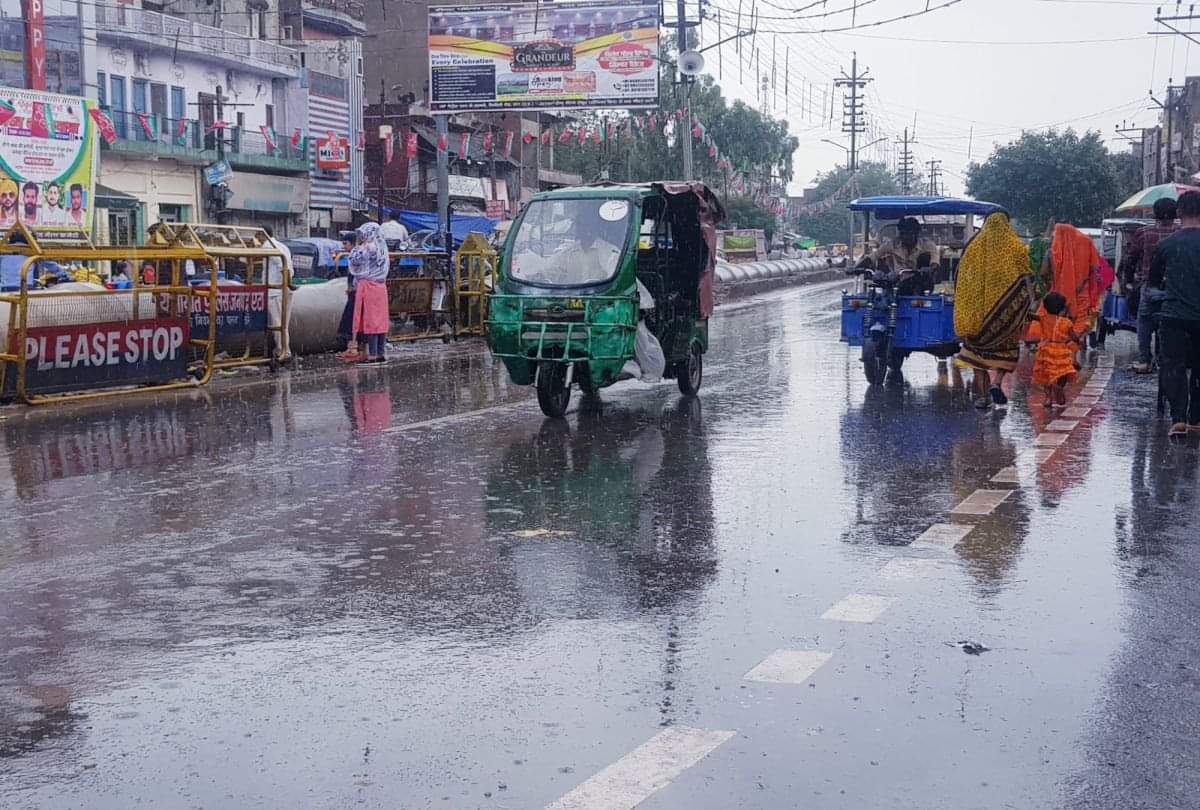 Agra Weather Forecast Today Heavy Rain In Morning