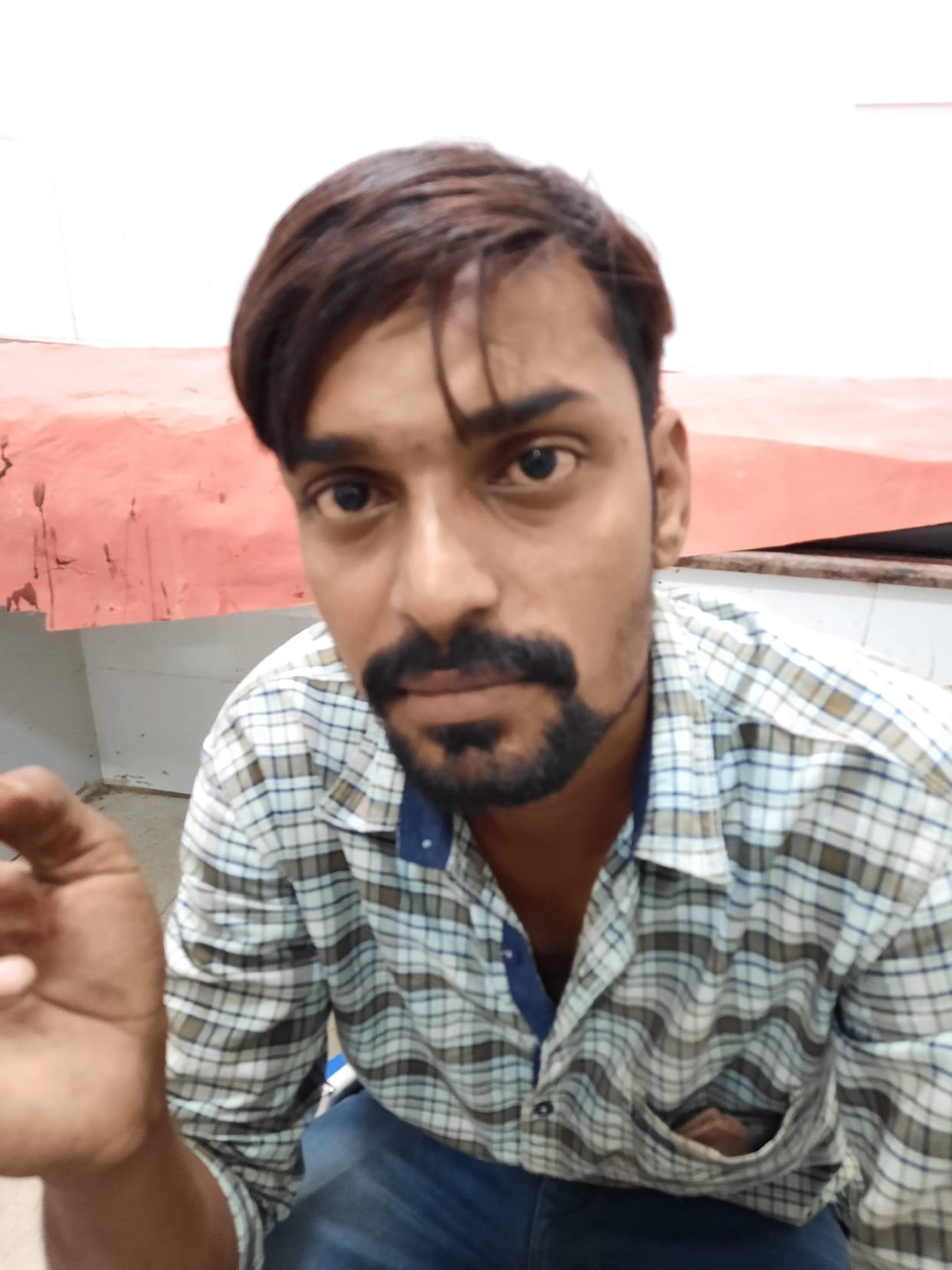 Stone pelting in two groups at Gaula Gate, 11 people injured