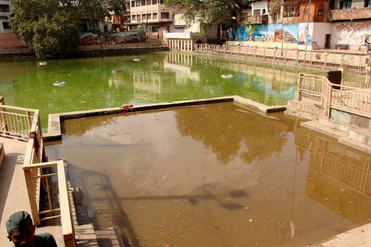 ponds pools did not cleaned after Idols immersed on durga puja in varanasi