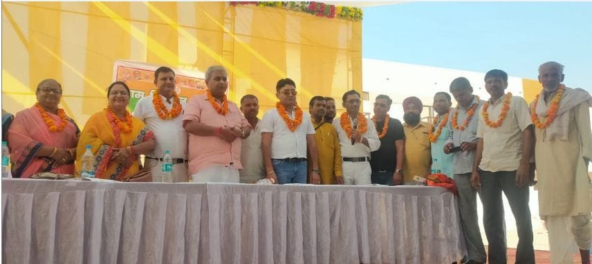 Hathras: Farmers are being misled under conspiracy: Pundhir