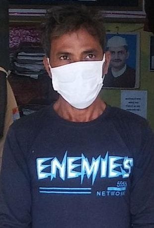 Five miscreants arrested for robbery and theft