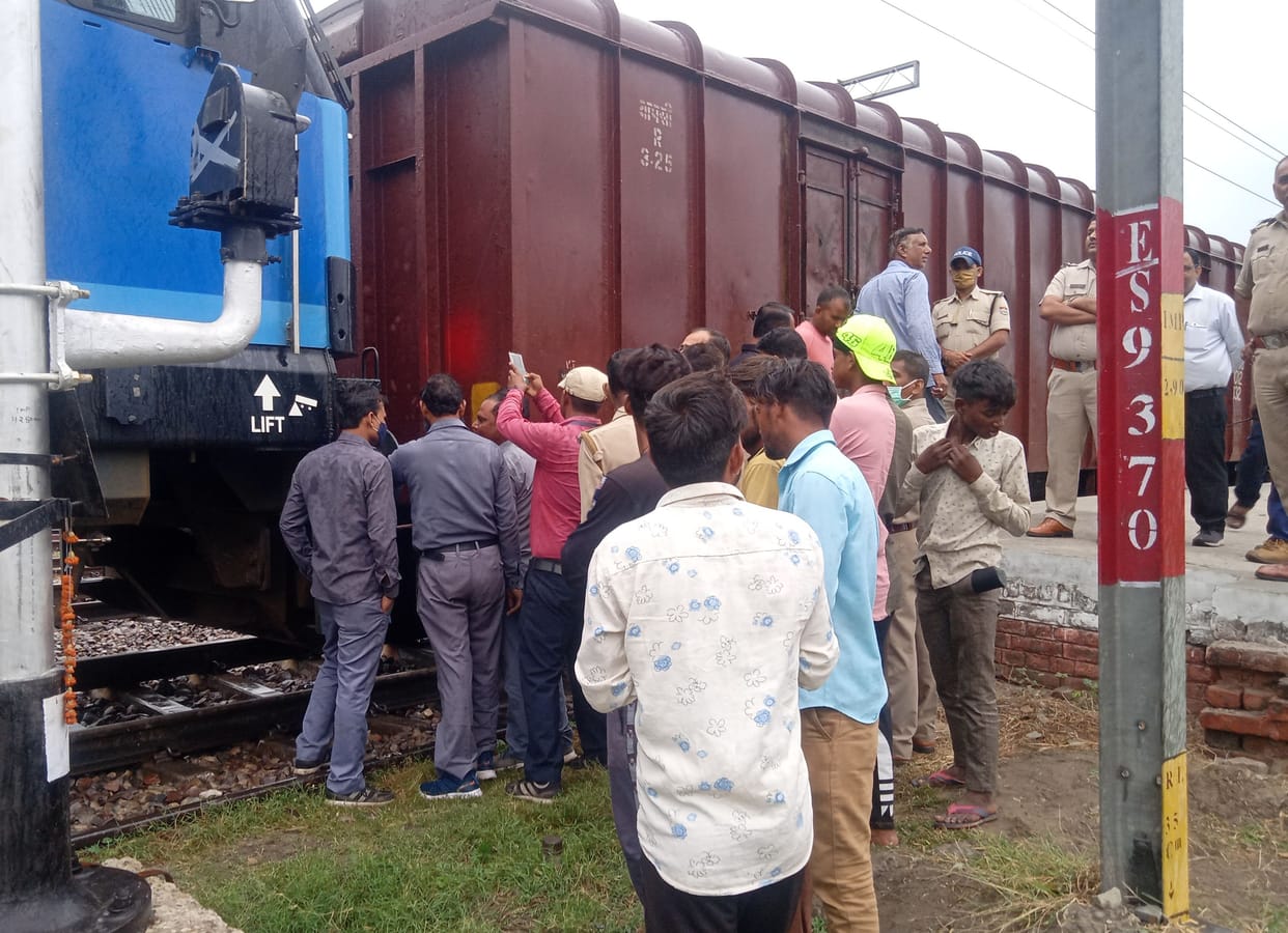 freight train engine separated from the rack
